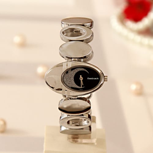 fastrack watch in ladies