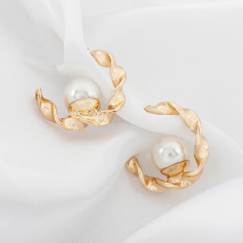 Earrings and Jhumkas - Buy Earrings and Jhumkas Online | Gift Delivery in India, USA, UK