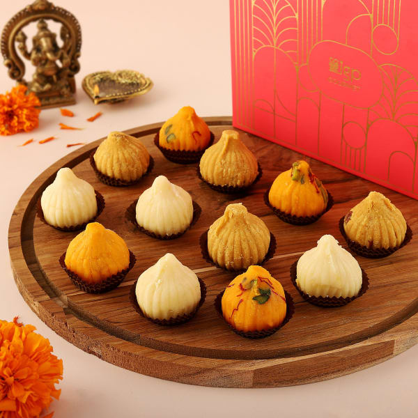 Delectable Assorted Modak (12 Pcs)