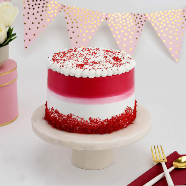 Heavenly Red Velvet Cake (600 Gm)