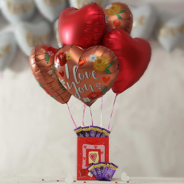 Love Balloons with Chocolates in Gift Bag