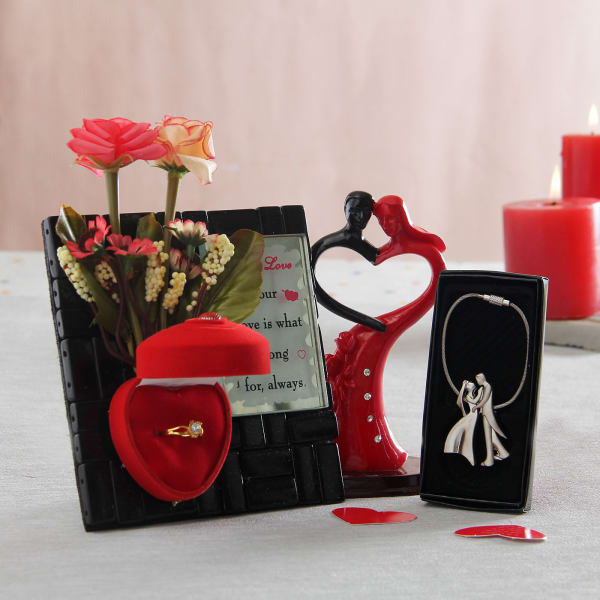Love Couple Combo with Ring in Heart Shaped Box