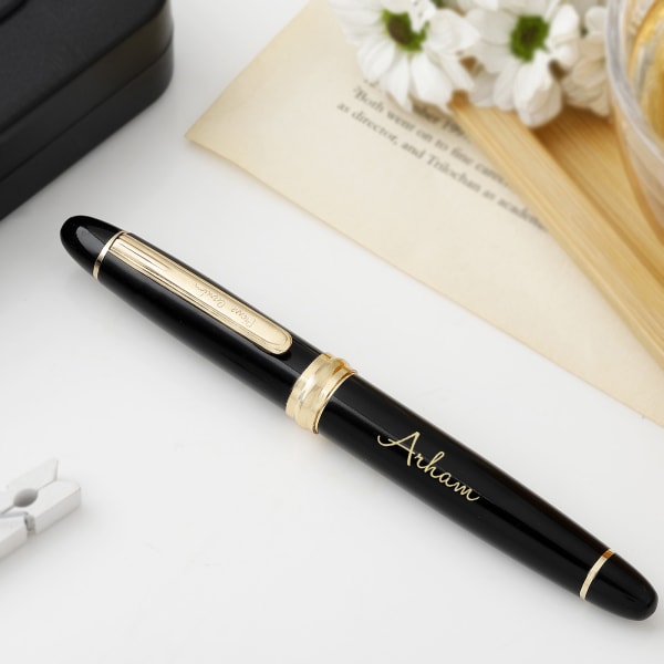 Premium Personalized Pen And Cartridge Gift Box