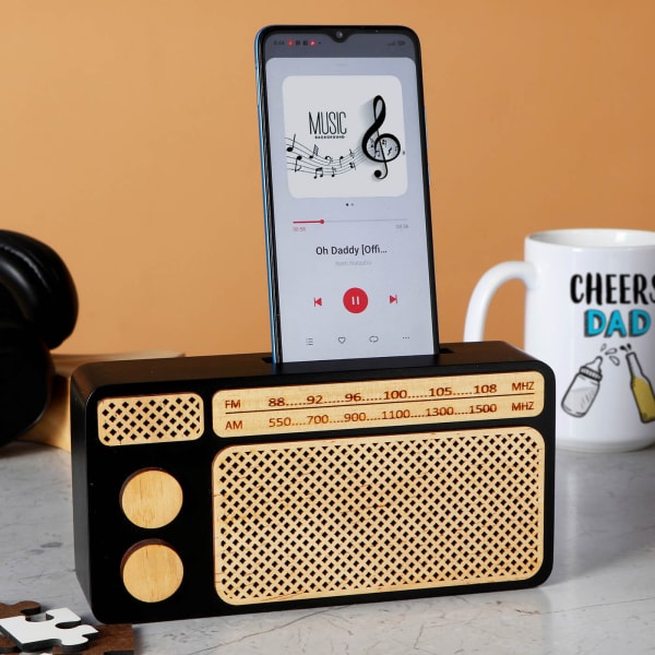 Radio Style Phone Amplifier