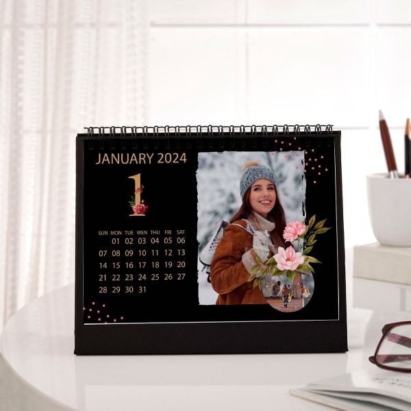 Table Calendar 2023 in Black