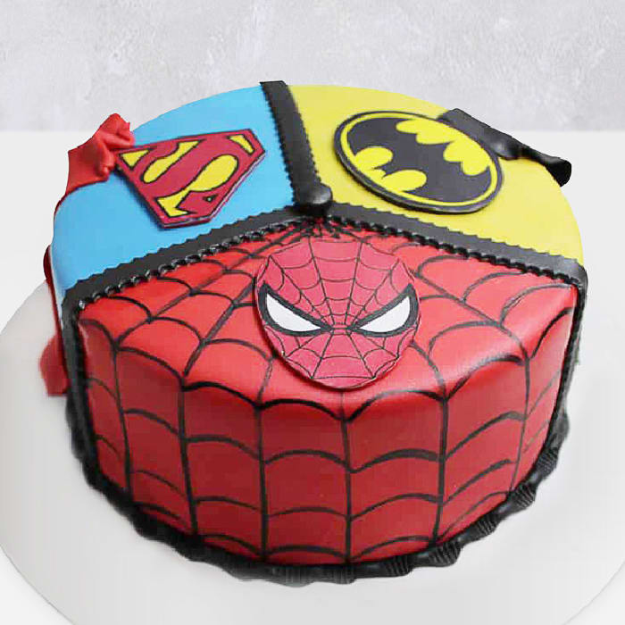 Order Superhero Themed Fondant Cake 5 Kg Online At Best Price Free Delivery Igp Cakes