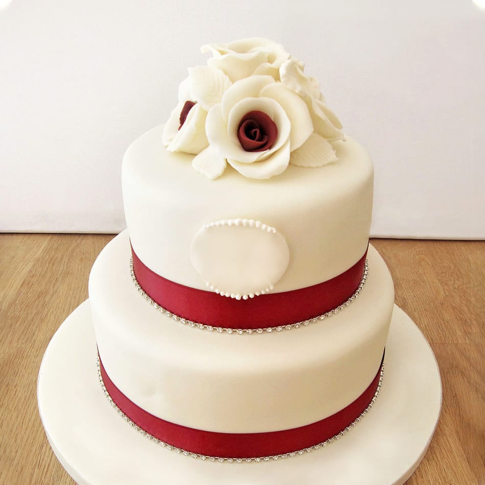 pov: you get caked for your 8 year anniversary 💜✨🎂 #vintagecake #cak... |  TikTok