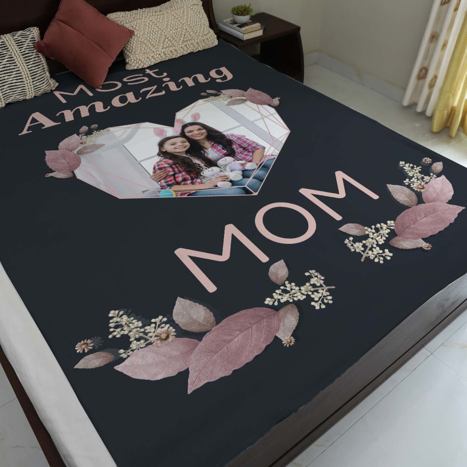 Amazing Mom Personalized Single Fleece Blanket: Gift/Send