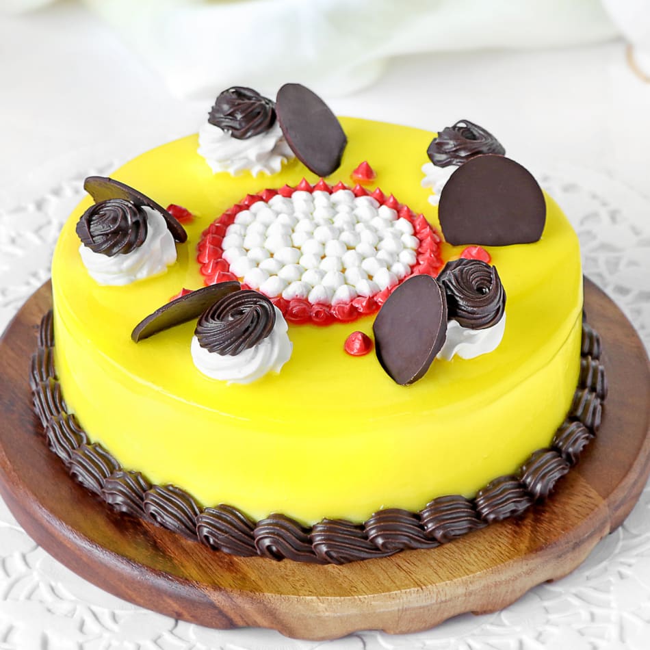Eggless Fresh Cream Butterscotch Cake @ Best Price | Giftacrossindia