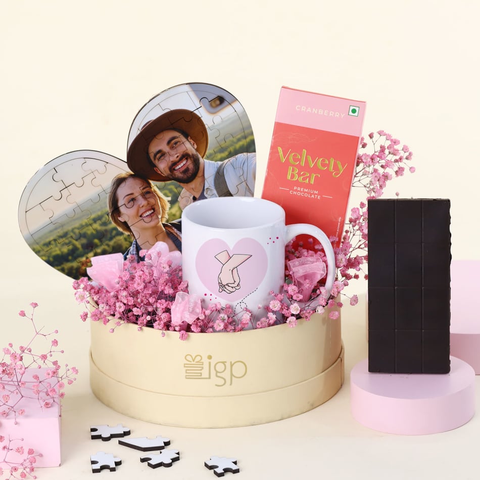 Chocolates And Candles Personalized Gift Hamper: Gift/Send Valentine's Day  Gifts Online J11153032 |IGP.com