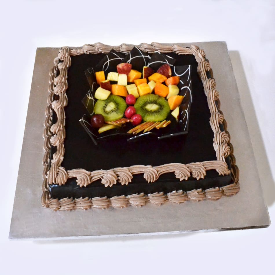 Chocolate Fruit Minicakes by Cake Parlour - Amazing Cake Ideas