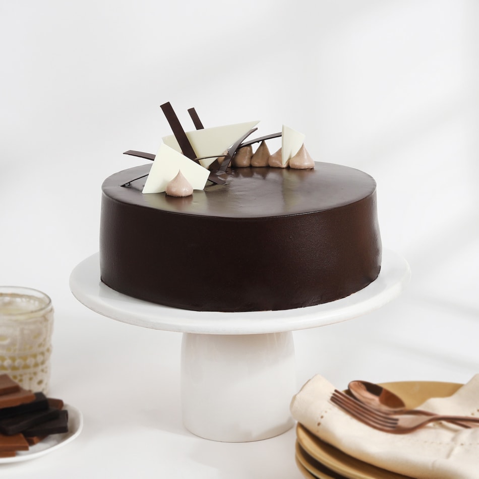 Red Ribbon's New Chocolate Heaven Cake Brings You Blissful Indulgence -  ClickTheCity
