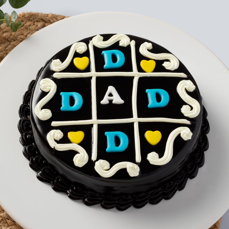 Chocolate Tic Tac Toe Cake For The Sweetest Dad Half Kg : Gift/Send  Father'S Day Gifts Online Jvs1178767 |Igp.Com