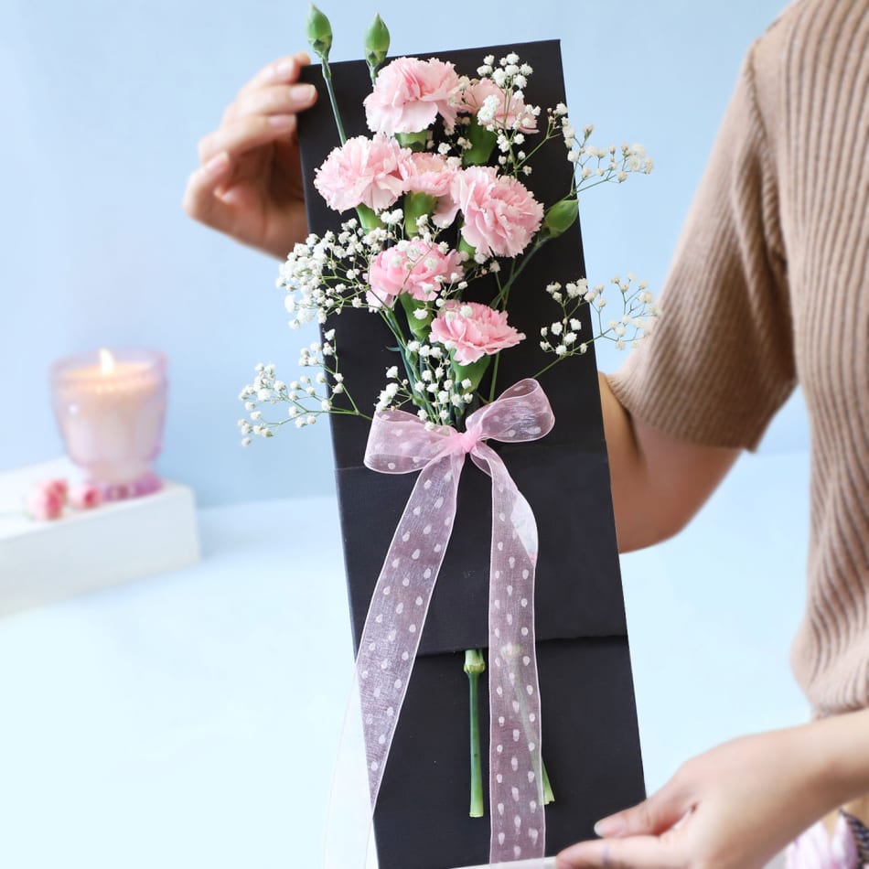 Order Classy Carnation Slate Online at Best Price, Free Delivery|IGP Flowers
