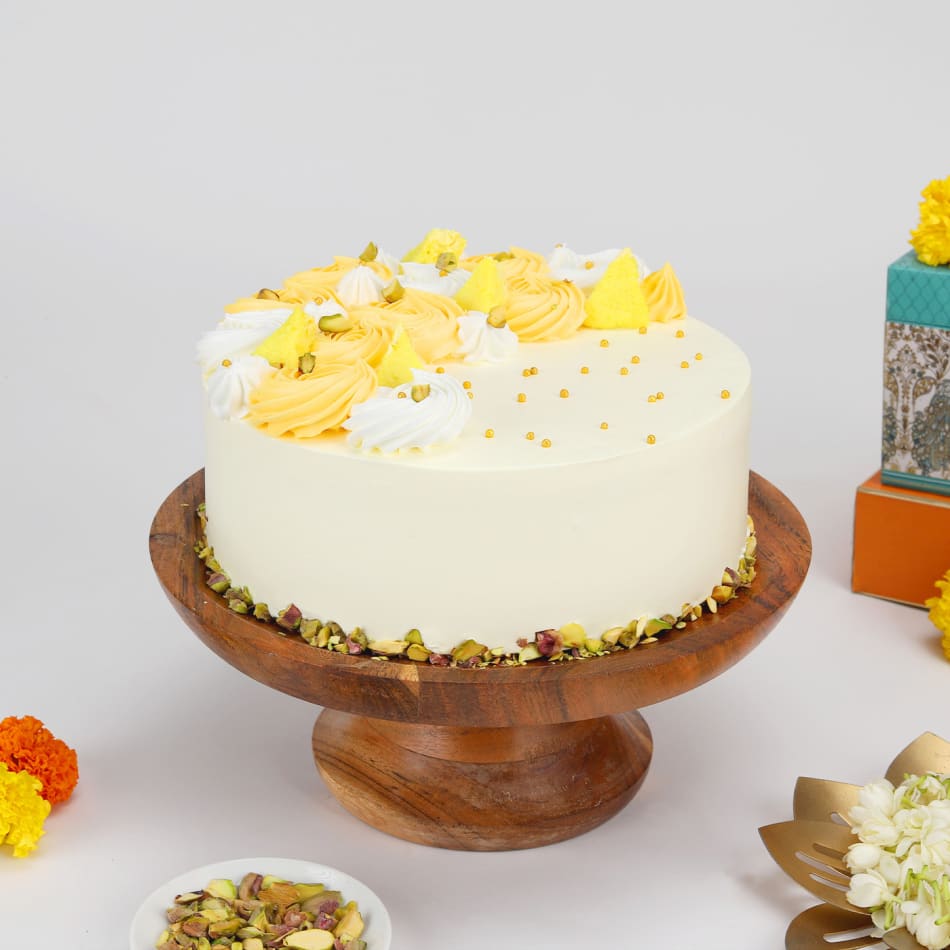 Order Creamy Rasmalai Cake 1 Kg Online at Best Price, Free Delivery|IGP  Cakes