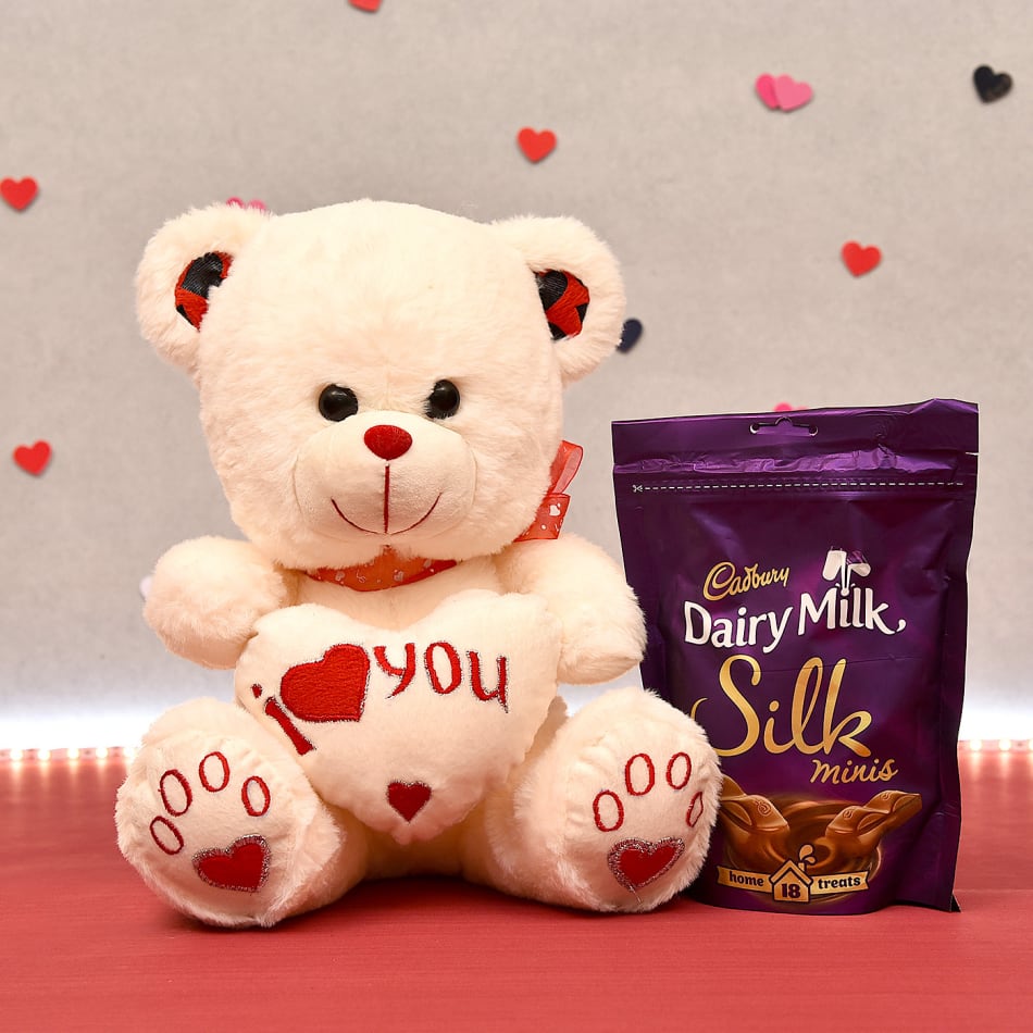 Cuddly Love Teddy Bear with Pack of Dairy Milk Silk Minis: Gift ...