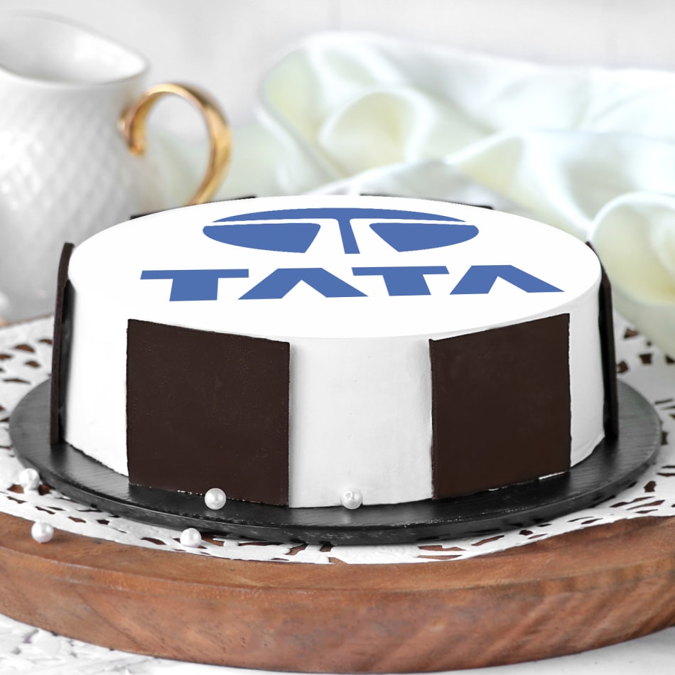 Corporate - Topsy Turvy Cake Design