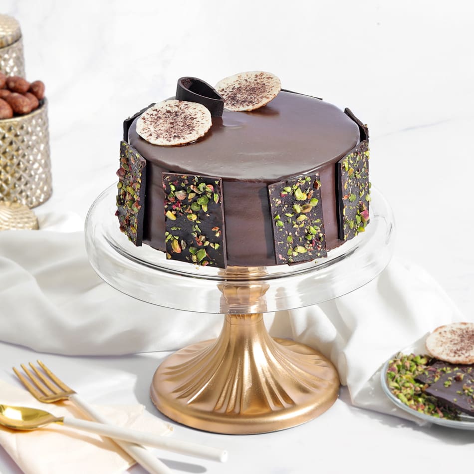 Oreo choco Crunchy cake 500gm – India's Best Florist Autumn Lotus