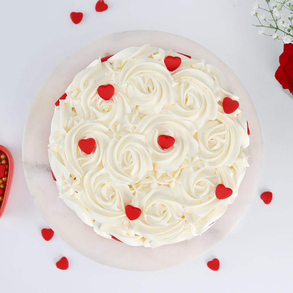 Order Flavourful and Stunning Cake Half Kg Online at Best Price, Free  Delivery|IGP Cakes
