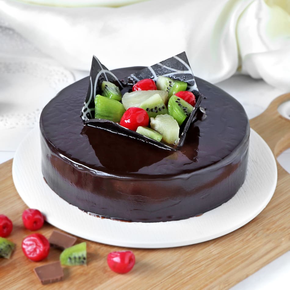Chocolate Fruit Cake , Chocolate Cakes Delivery in Ahmedabad – SendGifts  Ahmedabad