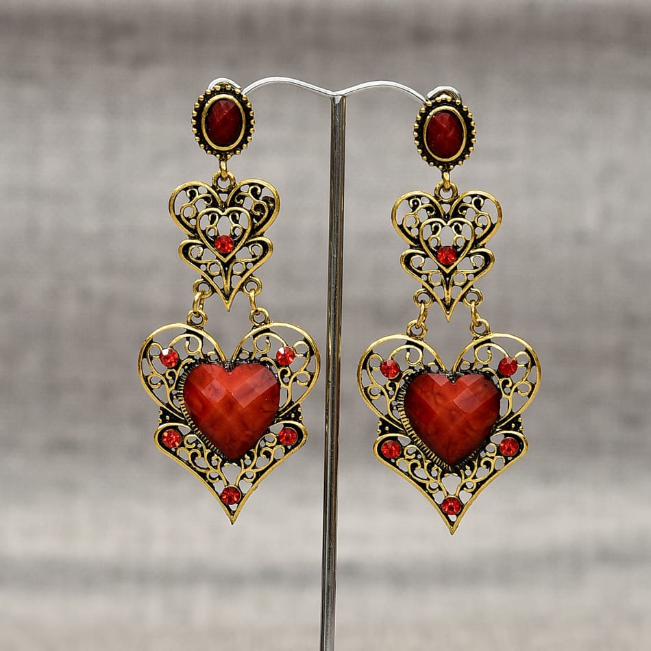 Earrings Three Heart Tassel Back Tack Gold Juju Joy: Gift/Send QFilter  Gifts Online JVS1217162 |IGP.com