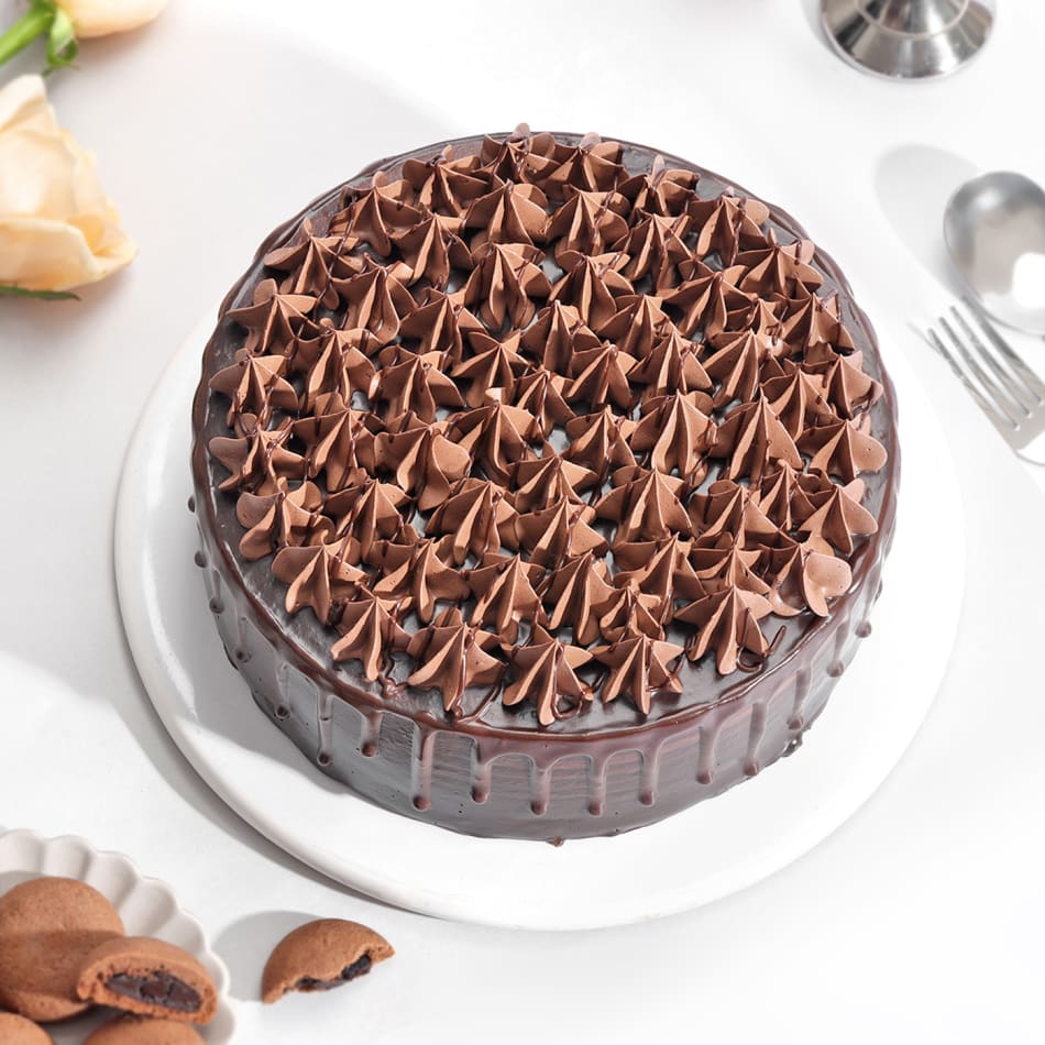 Black Forest Cake (500 Gm) - FARIDABAD GIFT SHOP