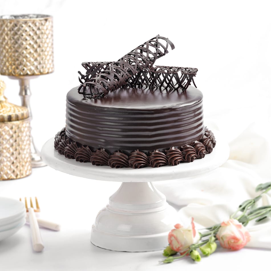 Buy/Send Choco Temptation Cake Online | Order on cakebee.in | CakeBee