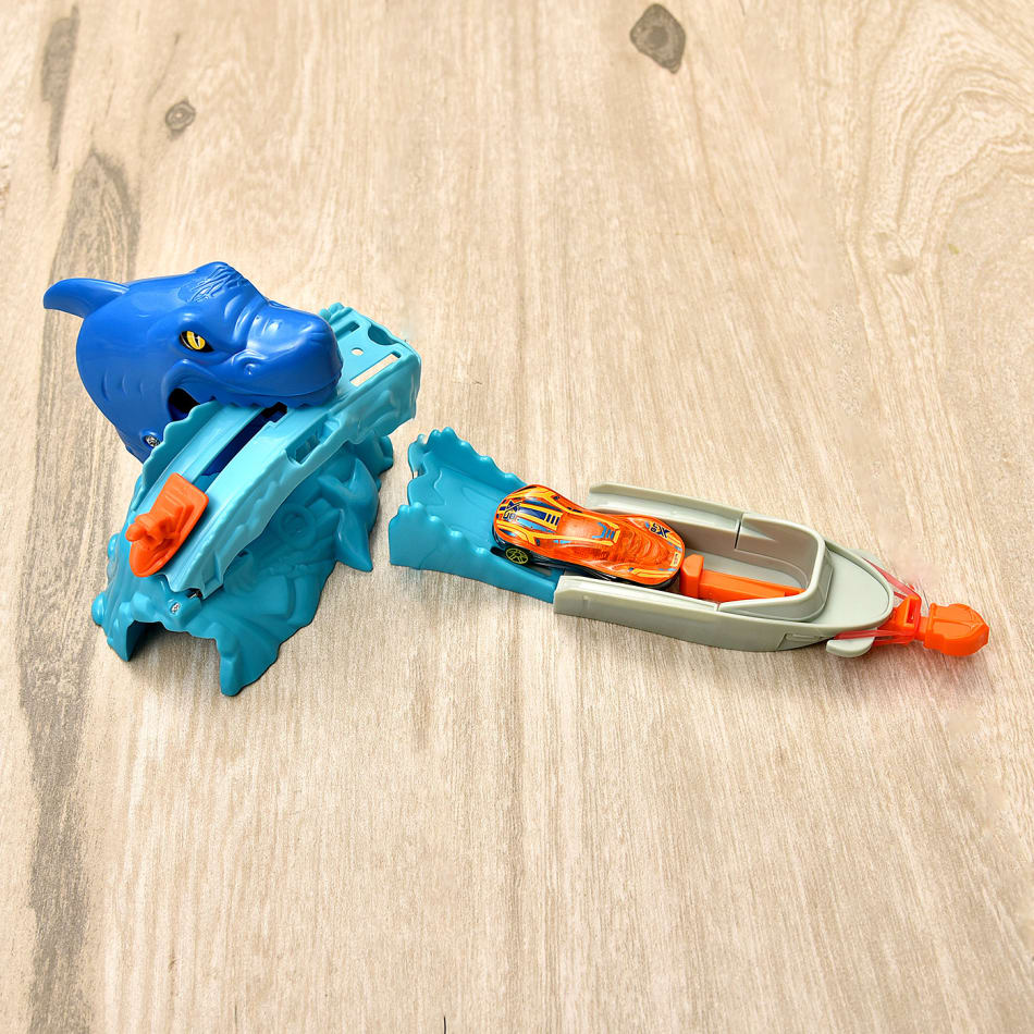 hot wheels shark bait