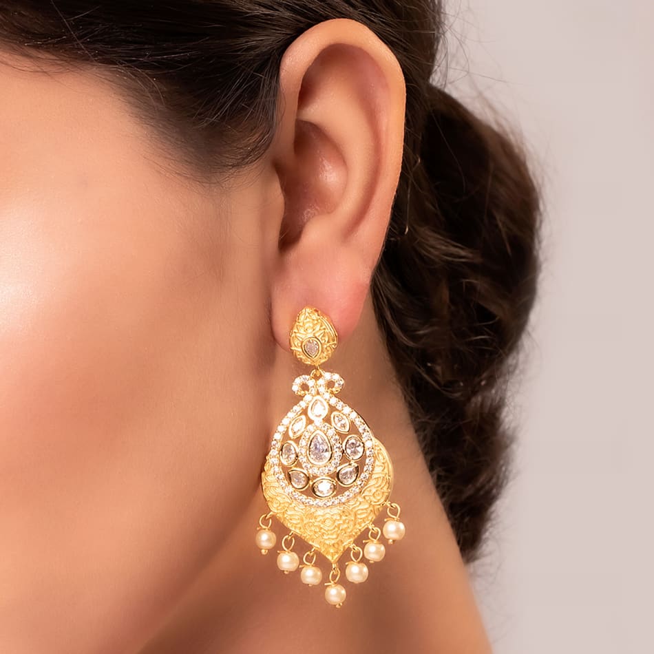 Earrings Curve Star Drop Gold Juju Joy: Gift/Send Jewellery Gifts Online  JVS1217146 |IGP.com