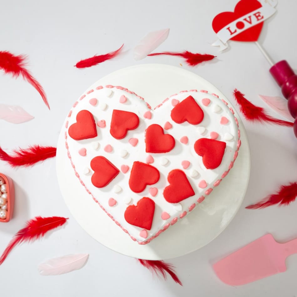 Send Heart Shaped Cakes Online | Heart Shaped Cake Delivery - MyFlowerApp