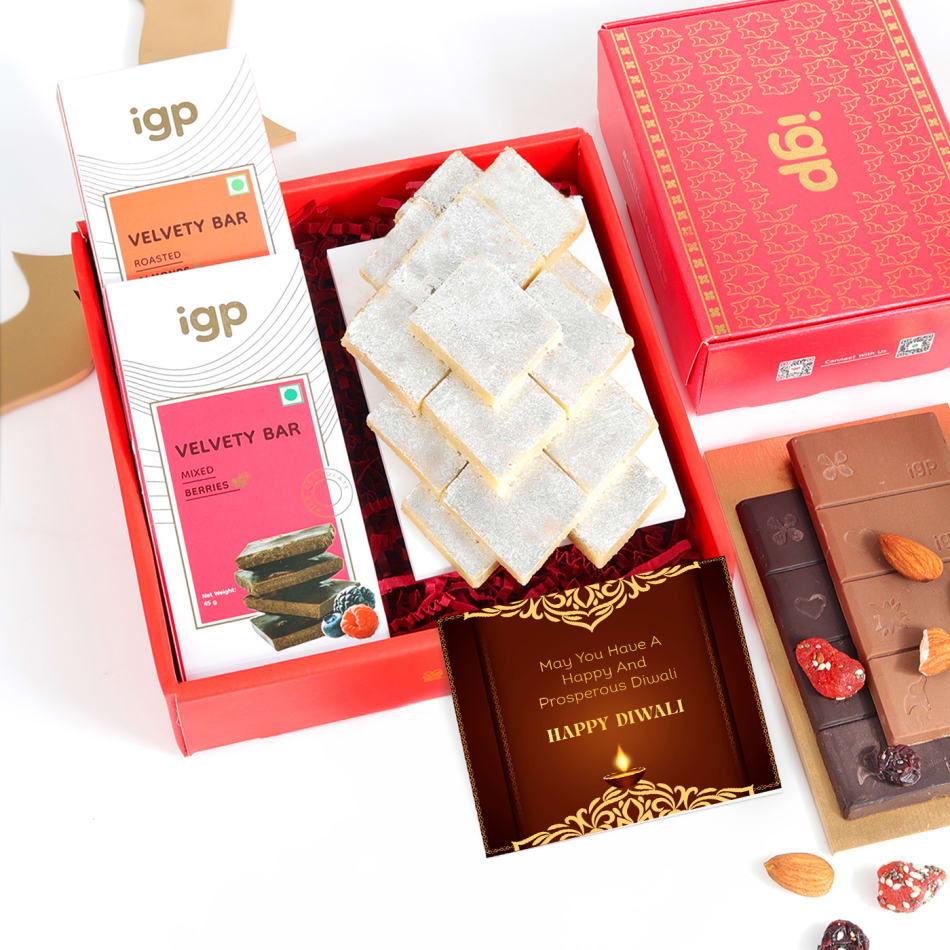 Holi Splash Gift Box: Gift/Send Gourmet Gifts Online JVS1203595 |IGP.com