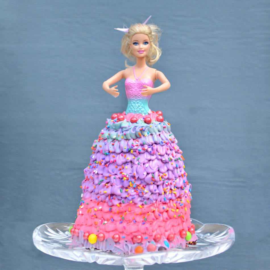 Pin by Linda Cárdenas Benguechea on Sofia barbie | Barbie birthday cake, Barbie  cake, Pink birthday cakes