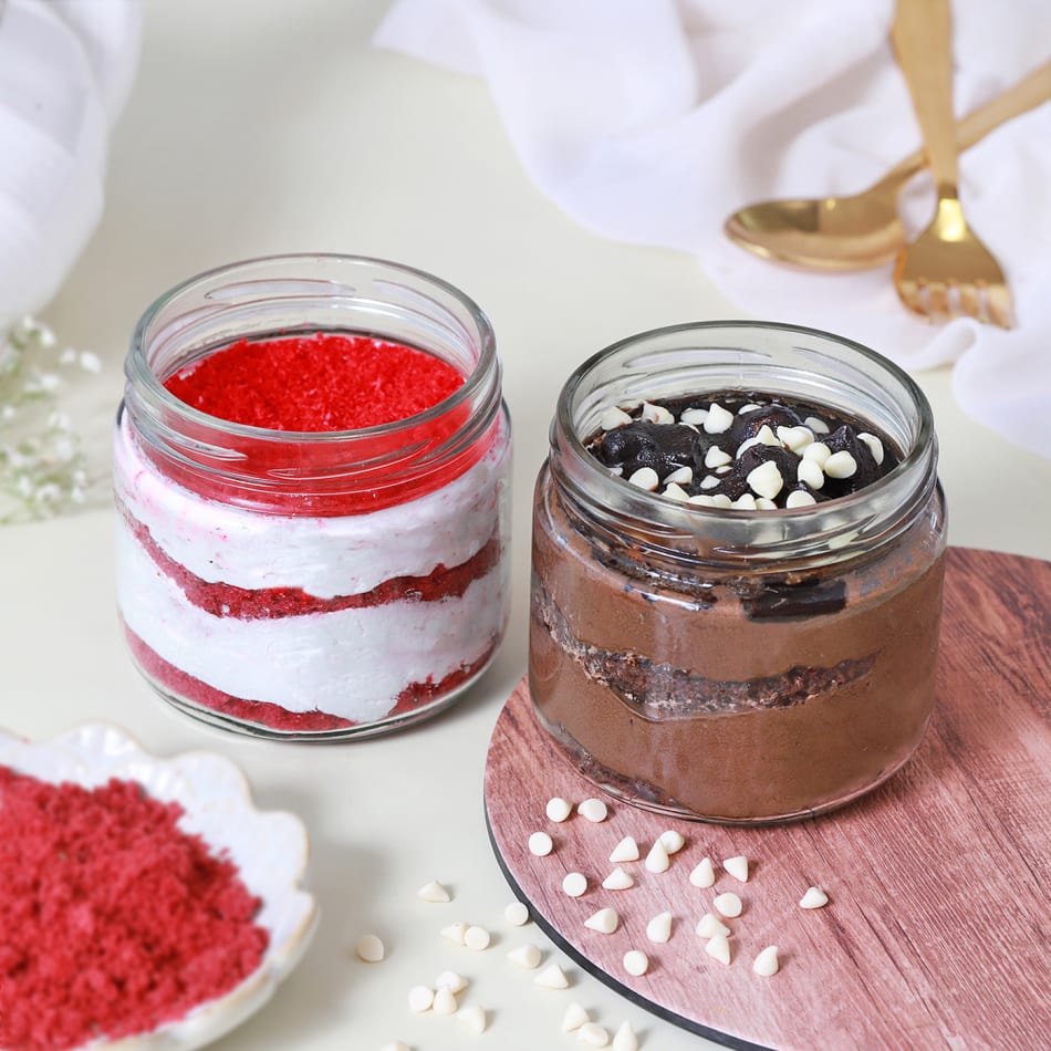 Red Velvet Jar Cake | Jar Desserts | Order Jar Cakes in Bangalore – Liliyum  Patisserie & Cafe