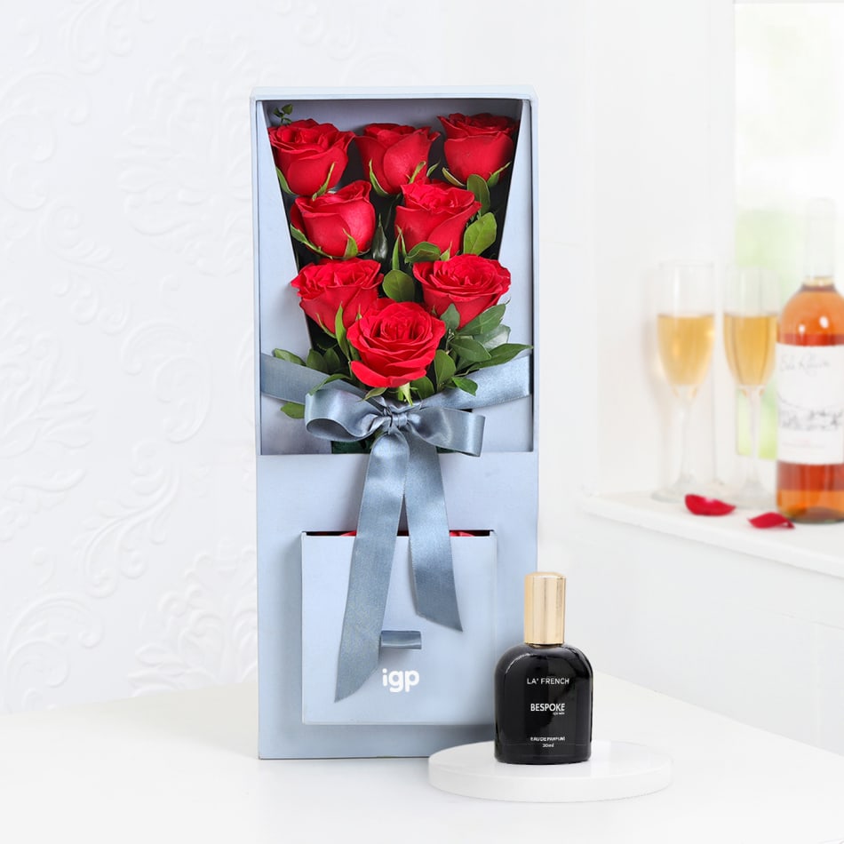 Buy Send Scented Love Gift Box Online IGP JVS1273408