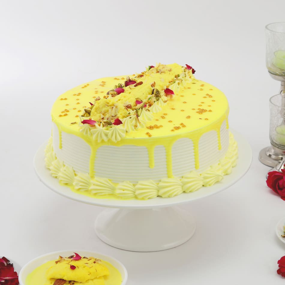 2 Tier Royal Rasmalai Cake | Royal Design | Decoration | Delicious eggless  cake | Homemade - YouTube