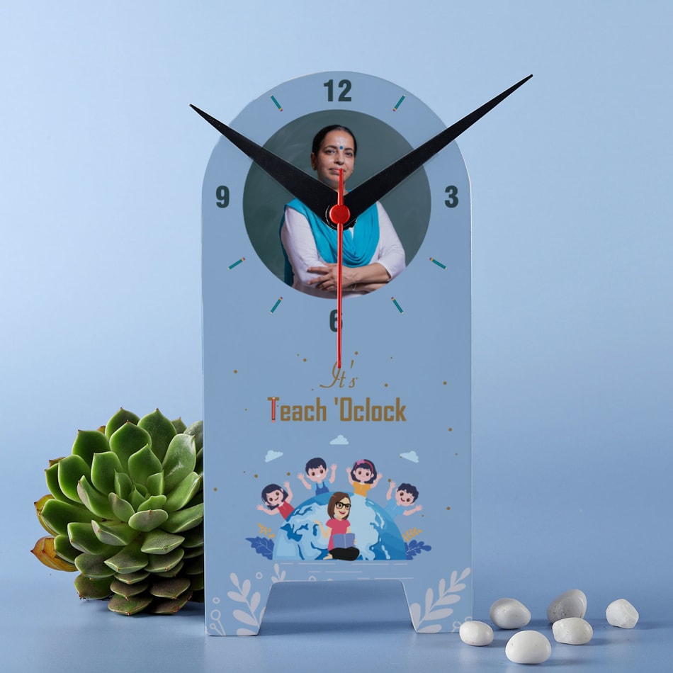 Personalized Love Table Clock: Gift/Send Home Gifts Online J11117300  |IGP.com