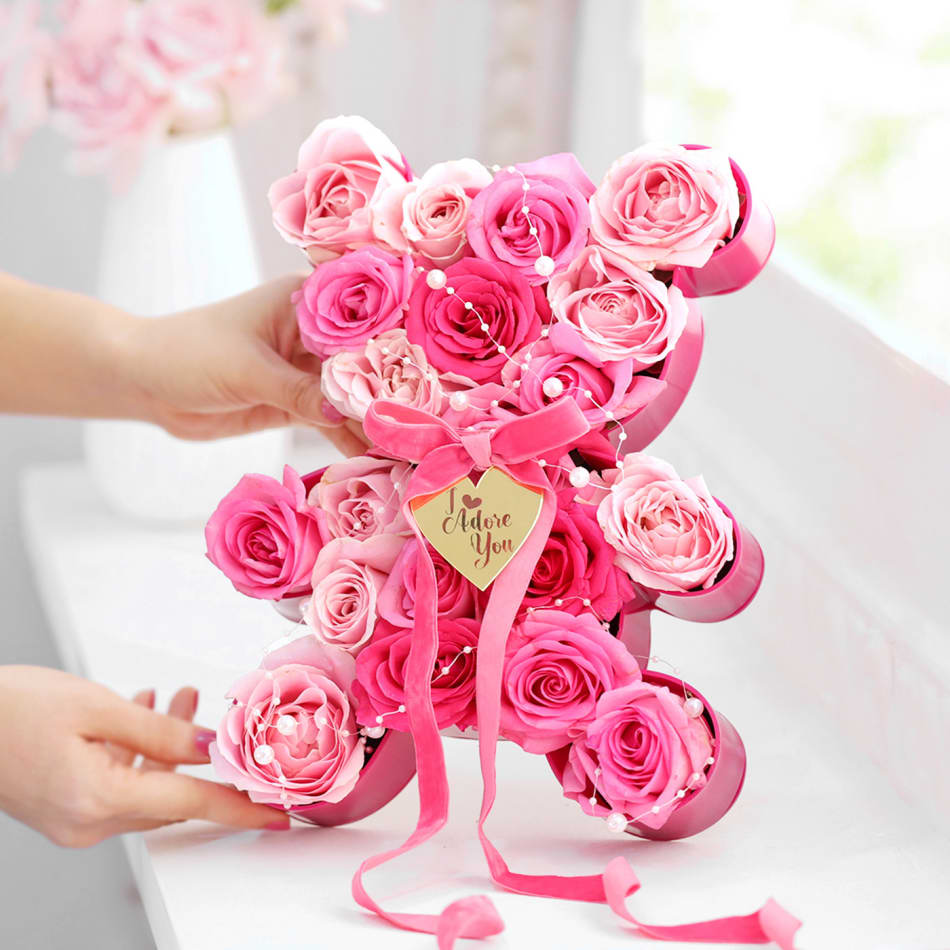 Sweet Avalanche Roses Heart Box Sweet Avalanche Roses Heart Box