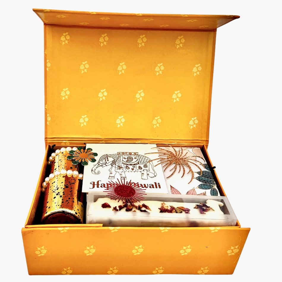 The Quintessential Diwali Gift Box: Gift/Send Food Gifts Online JVS1191496  |IGP.com