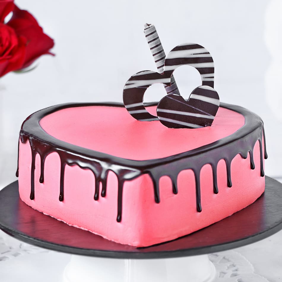 Chocolate and Strawberry Valentine Day Cake (Pink and Black) in Chennai at  best price by Hot Focaccia Cafe - Justdial
