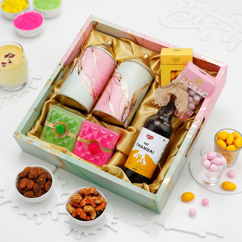 Namkeen and Mithai Diwali Gift Hamper: Gift/Send Business Gifts Online  JVS1187967 |IGP.com