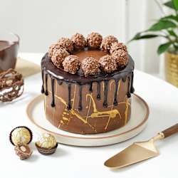Hazelnut Fantasy Chocolate Cake (Half Kg)