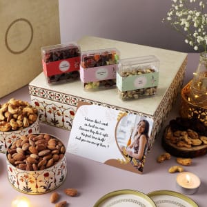 Dry Fruits And Gourmet Mixes Personalized Women's Day Gift Box
