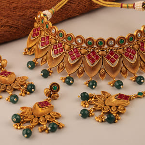 Royal Antique Gold Necklace Set: Gift 