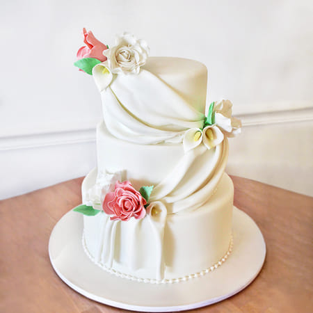 3 Tier Floral Fondant Cake (8 Kg)-picture-16