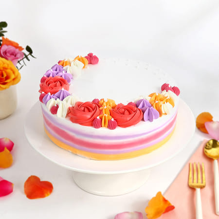 Blooming Delight Cream Cake-image-8
