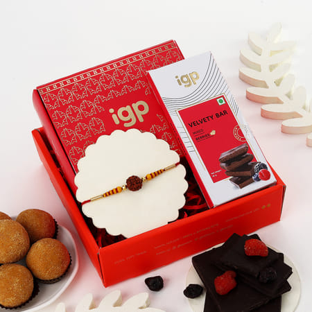 Bountiful Bonds Rakhi Hamper-picture-14