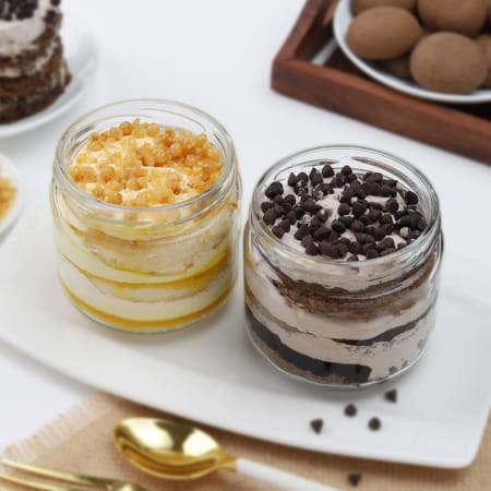 Butterscotch and Chocochip Jar Cakes-image-39