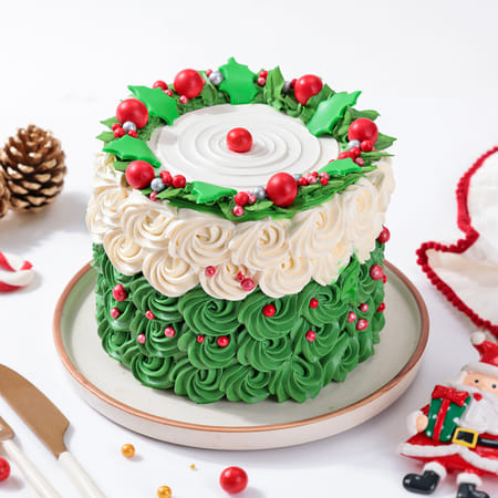 Cheerful Christmas Wreath Cream Cake (600 Grams)-picture-43
