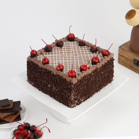 Square Black Forest Cake – Magic Bakers, Delicious Cakes