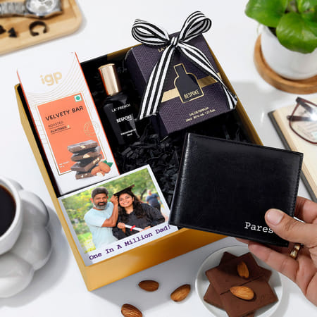 Classic Style Personalized Father's Day Gift Hamper
